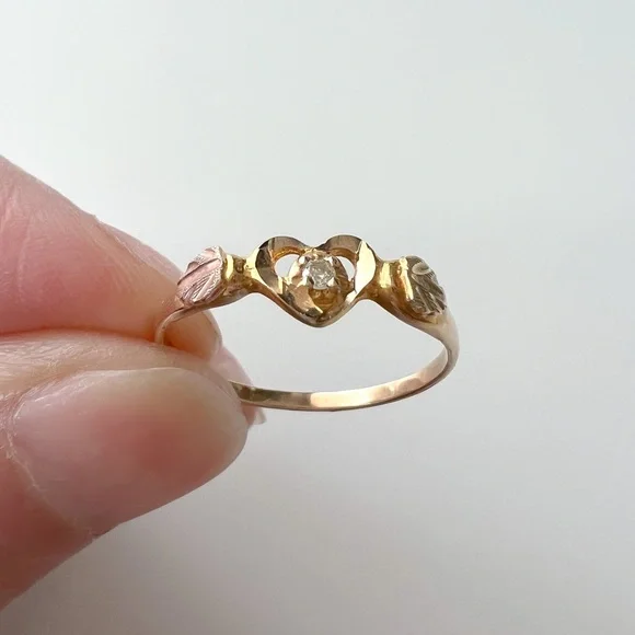 Stamper Black Hills Gold Heart-Shaped Diamond Ring - Picture 9 of 9